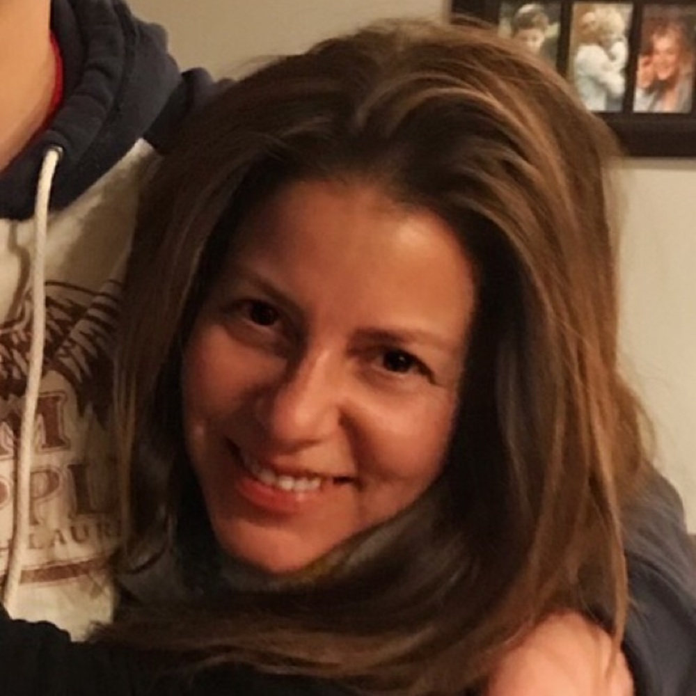 Meet your Posher, Carmela